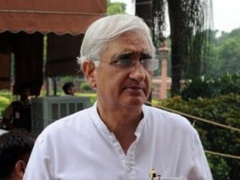 Govt was working in same direction as SC on Haj: Khurshid Govt was working in same direction as SC on Haj: Khurshid