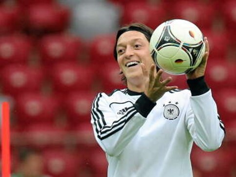 Euro 2012: Germany and Italy spar for Spain final Euro 2012: Germany and Italy spar for Spain final