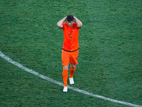Netherlands looking for German favour to advance