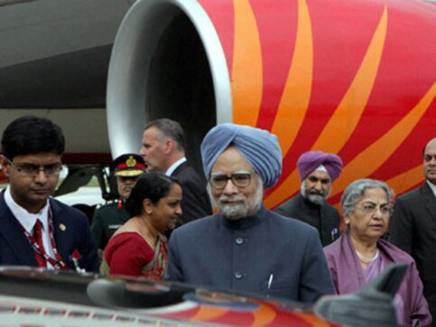 PM arrives in Mexico to attend G-20 summit PM arrives in Mexico to attend G-20 summit