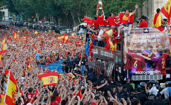 Images: Euro 2012 champs Spain return home to a sea of red Images: Euro 2012 champs Spain return home to a sea of red