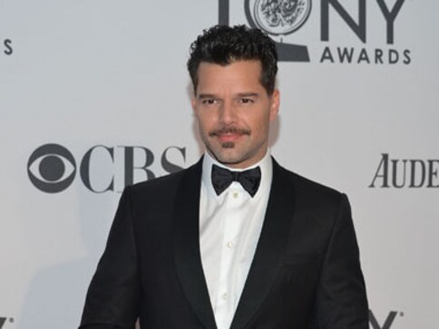 Ricky Martin uses music to talk about trafficking of children