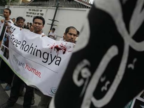 Jammu and Kashmir: Restrictions imposed in Srinagar after separatists plan protest against killing of Rohingyas Jammu and Kashmir: Restrictions imposed in Srinagar after separatists plan protest against killing of Rohingyas