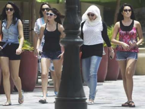 No hot-pants: Emirati women take to Twitter for dress code