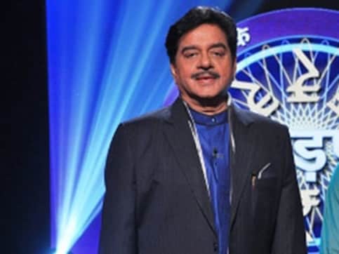 Shatrughan Sinha stable and recuperating Shatrughan Sinha stable and recuperating