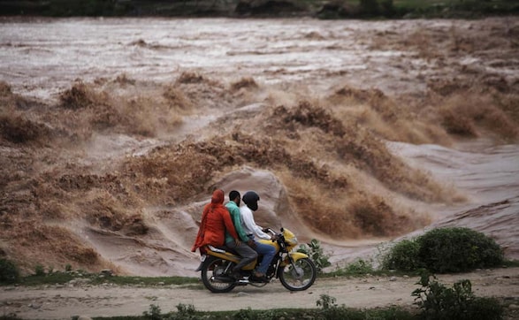 Images: Major rivers close to danger mark, as North India reels under floods Images: Major rivers close to danger mark, as North India reels under floods