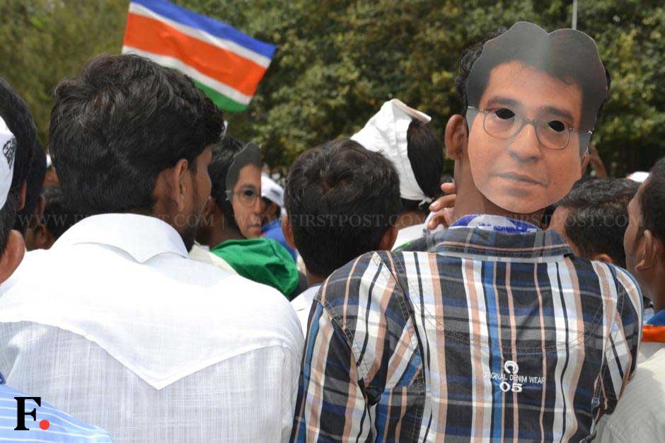 MNS supporters at Azad Maidan for Raj Thackeray's speech. Parag Shinde/ Firstpost MNS supporters at Azad Maidan for Raj Thackeray's speech. Parag Shinde/ Firstpost