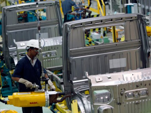 M&M auto sales will more than compensate tractor weakness: BofA M&M auto sales will more than compensate tractor weakness: BofA
