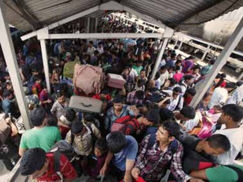 North-east exodus: Ex-scribe detained for 'sending threat messages' North-east exodus: Ex-scribe detained for 'sending threat messages'