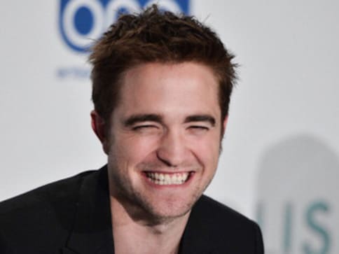 Spotted: Robert Pattinson partying hard after break up Spotted: Robert Pattinson partying hard after break up