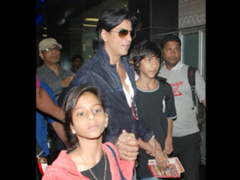 Aryan and Suhana are daddy Shah Rukh's best buddies Aryan and Suhana are daddy Shah Rukh's best buddies