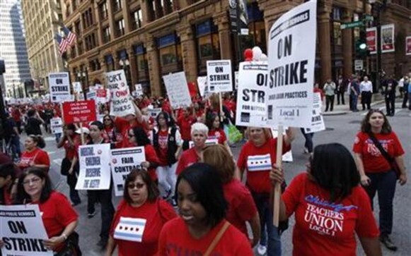 Thousands of Chicago teachers rally on first day of strike