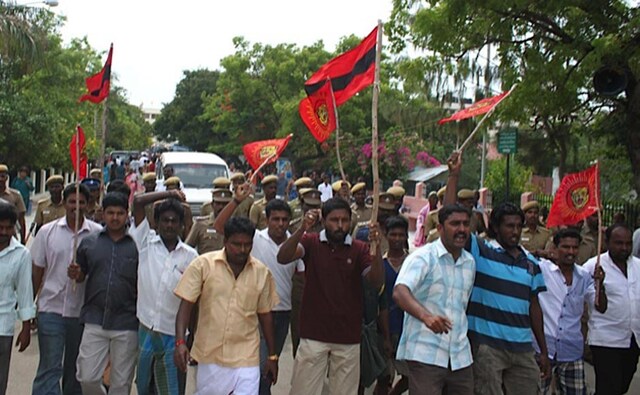 Activists of nationalist political outfits - MDMK and Nam Thamizhar Iyakkam who threw stones at the buses that were carrying Sri Lankans. Firstpost Activists of nationalist political outfits - MDMK and Nam Thamizhar Iyakkam who threw stones at the buses that were carrying Sri Lankans. Firstpost