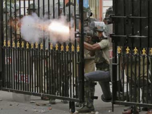 Violence hits Osmania University ahead of Telangana March