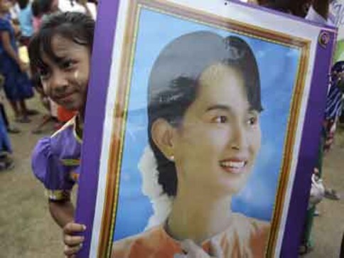 Free judiciary key to democracy: Suu Kyi