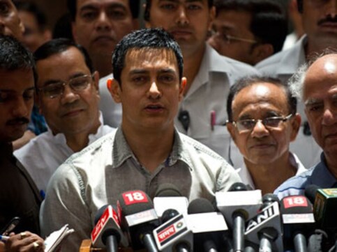 Maharashtra govt waiting for Aamir Khan's nod to de-addiction campaign Maharashtra govt waiting for Aamir Khan's nod to de-addiction campaign