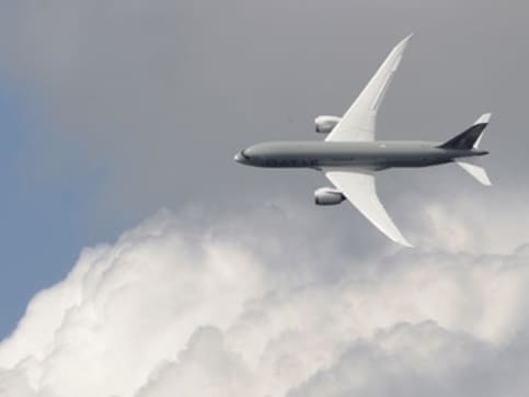 Air India's Dreamliner to fly initially on short, medium haul routes Air India's Dreamliner to fly initially on short, medium haul routes