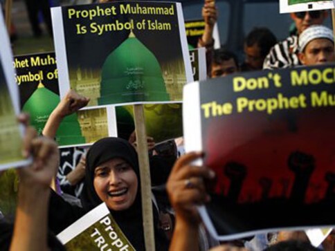 Indonesia breaks out in protests against anti-Islam film