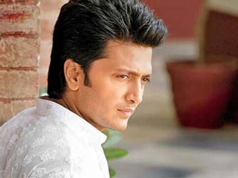 Riteish Deshmukh turns producer with Marathi film Riteish Deshmukh turns producer with Marathi film