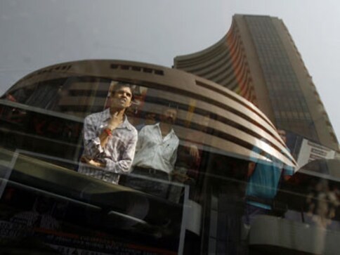 Nifty is two minds: but medium-term is still bullish