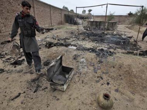 Two killed, 25 injured in Pakistan shrine blast
