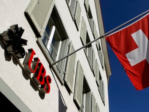 UBS set to begin 400 job cuts today: WSJ