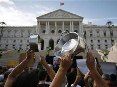 Euro emigration: safety valve or debt drag? Euro emigration: safety valve or debt drag?