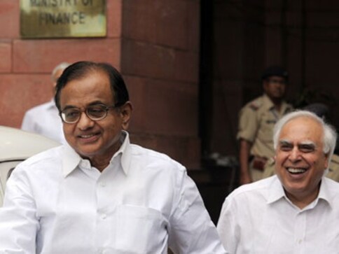 UPA will have to swallow its ego on 2G auction to make it work