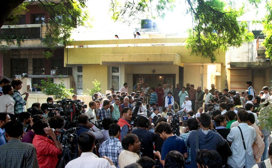 The crowd outside Anna's new office at Sarvodaya Enclave in south Delhi. Naresh Sharma/Firstpost The crowd outside Anna's new office at Sarvodaya Enclave in south Delhi. Naresh Sharma/Firstpost
