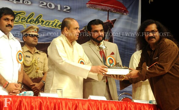 Images: Hariharan, John Abraham fecilitated on Kerala Foundation Day Images: Hariharan, John Abraham fecilitated on Kerala Foundation Day