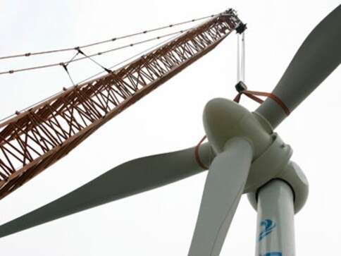 India among top 5 countries in renewable energy usage India among top 5 countries in renewable energy usage