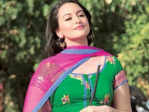 After her debut in Dabangg, Sonakshi excited about the sequel After her debut in Dabangg, Sonakshi excited about the sequel