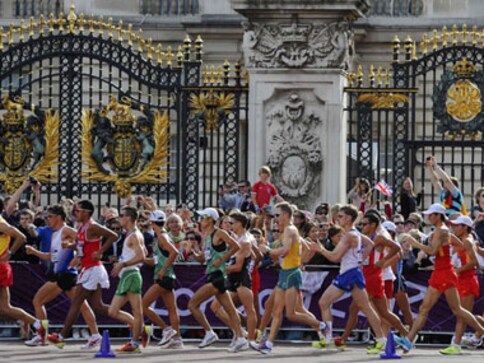 Improve your health by walking just 6,000 steps a day