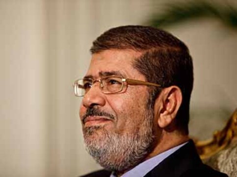 Egypt's President Morsi scraps emergency decree Egypt's President Morsi scraps emergency decree