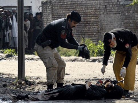 Pakistan seeks help to rescue 23 policemen abducted by Taliban Pakistan seeks help to rescue 23 policemen abducted by Taliban