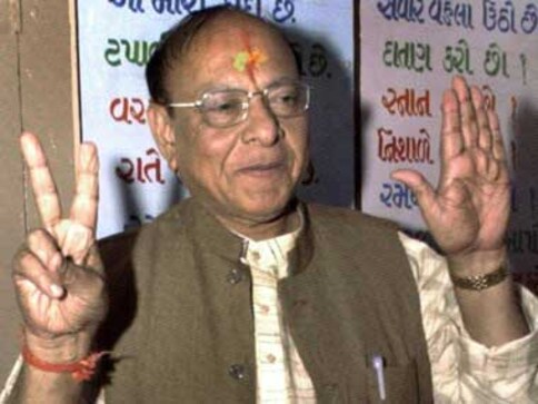 Congress leader Shankersinh Vaghela hints exit, tells Sonia Gandhi won't follow you on 'suicidal path' Congress leader Shankersinh Vaghela hints exit, tells Sonia Gandhi won't follow you on 'suicidal path'