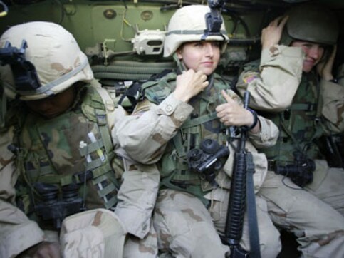 US military to formally end ban on women in front-line combat US military to formally end ban on women in front-line combat