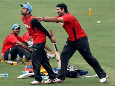 Dhoni isn’t leaving the sinking ship, the others are Dhoni isn’t leaving the sinking ship, the others are