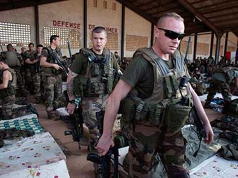 Mali troops reach Islamic stronghold in far east Mali troops reach Islamic stronghold in far east