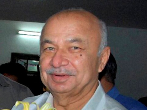 Shinde's remarks on 'Hindu terror' were a slip of tongue: Congress Shinde's remarks on 'Hindu terror' were a slip of tongue: Congress