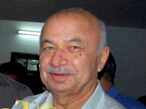 Artists have full liberty to work: Sushil kumar Shinde on Vishwaroopam