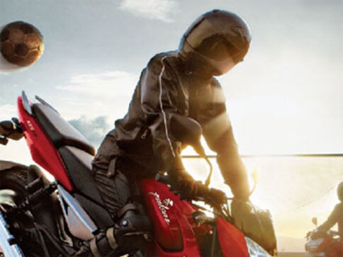 Weak rupee a saving grace for Bajaj Auto: All you need to know