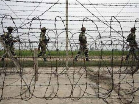 Pak finally responds, asks troops to 'strictly observe' LoC ceasefire Pak finally responds, asks troops to 'strictly observe' LoC ceasefire
