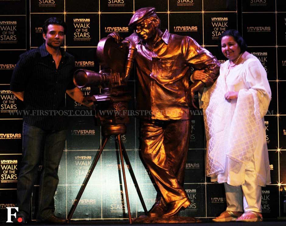 Uday Chopra and Pamela Chopra with Yash Chopra's statue. Sachin Gokhale/Firstpost Uday Chopra and Pamela Chopra with Yash Chopra's statue. Sachin Gokhale/Firstpost