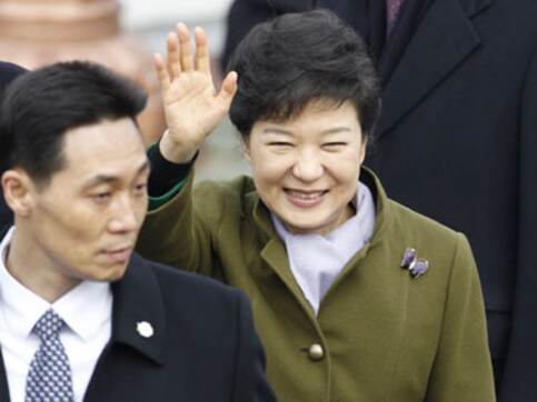 New S-Korea prez asks N-Korea to drop nuclear plans New S-Korea prez asks N-Korea to drop nuclear plans