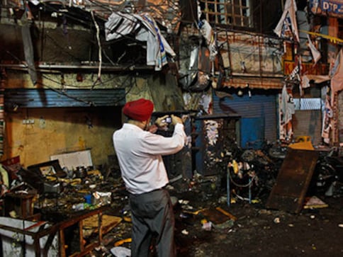 Hyderabad blasts: Dilsukhnagar limps back to normalcy Hyderabad blasts: Dilsukhnagar limps back to normalcy