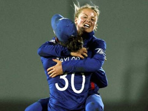 England gain consolation win over NZ in last Super 6 game England gain consolation win over NZ in last Super 6 game