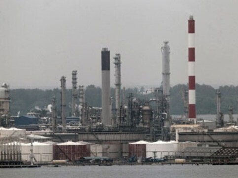 Shell exits city gas business in India, sells 10% stake in Mahanagar Gas Ltd for Rs 770 crore in open market Shell exits city gas business in India, sells 10% stake in Mahanagar Gas Ltd for Rs 770 crore in open market