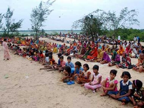 Anti-Posco stir: Women threaten cops with nude rally Anti-Posco stir: Women threaten cops with nude rally