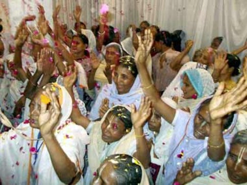 Widows in Vrindavan ashrams break tradition, celebrate Holi
